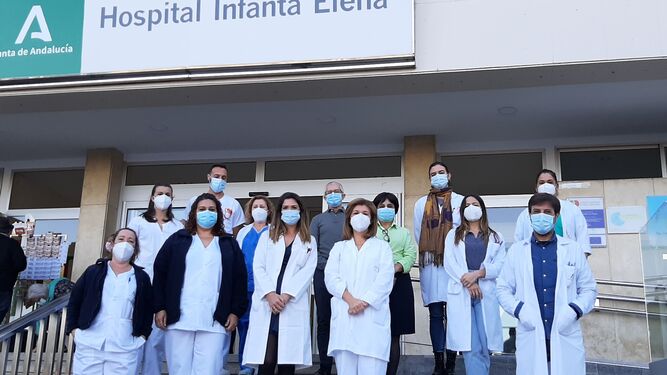 Miembros del servicio de Farmacia del Hospital Infanta Elena de Huelva.