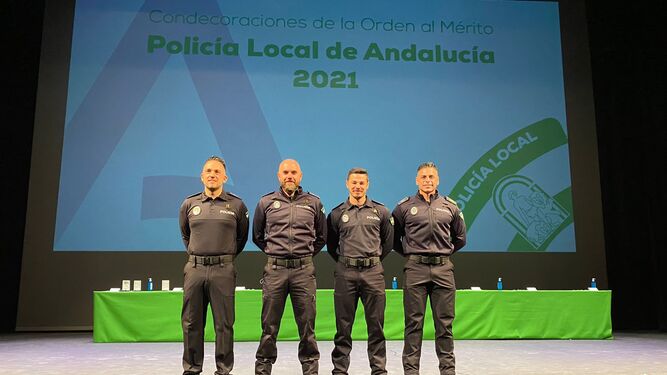 Agentes de la Policía Local de Aljaraque condecorados.