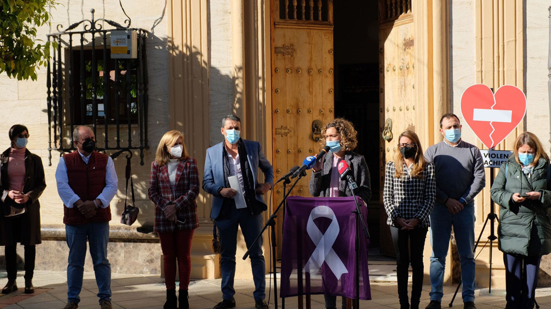 Im&aacute;genes de los actos del D&iacute;a de la eliminaci&oacute;n de la violencia contra la mujer en la provincia de Huelva