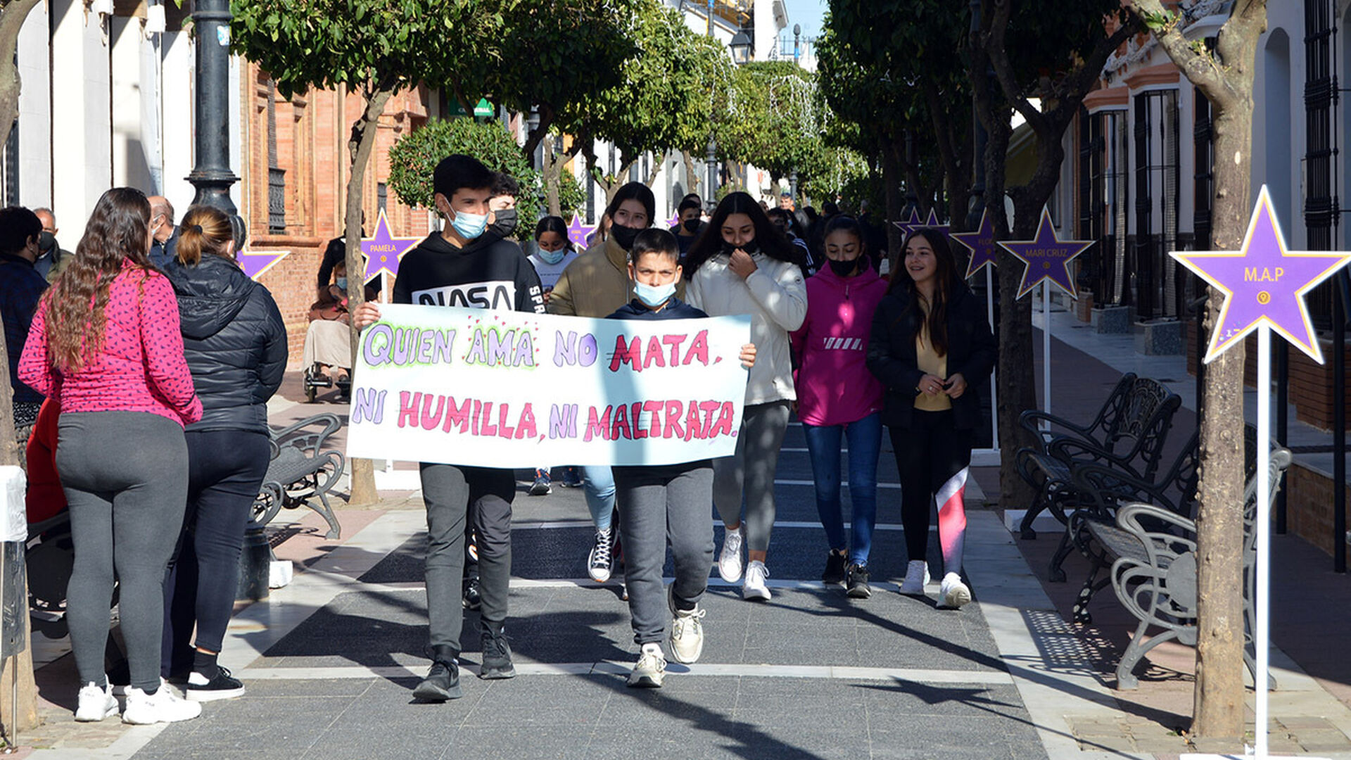 Im&aacute;genes de los actos del D&iacute;a de la eliminaci&oacute;n de la violencia contra la mujer en la provincia de Huelva
