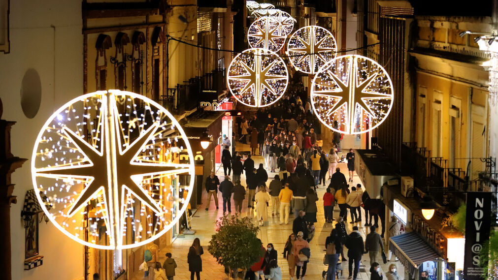 Así brilla Huelva en la antesala de la Navidad