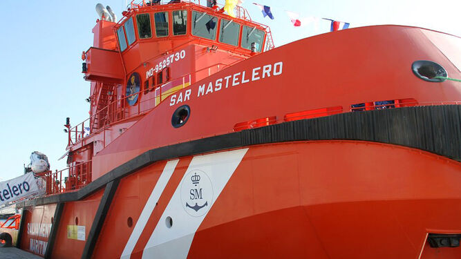 El SAR Mastelero, de Salvamento Marítimo, participa desde el sábado en la núsqueda
