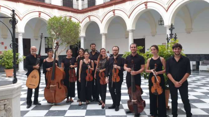 Los miembros de la Orquesta Barroca de Cádiz, que abrirán el ciclo.