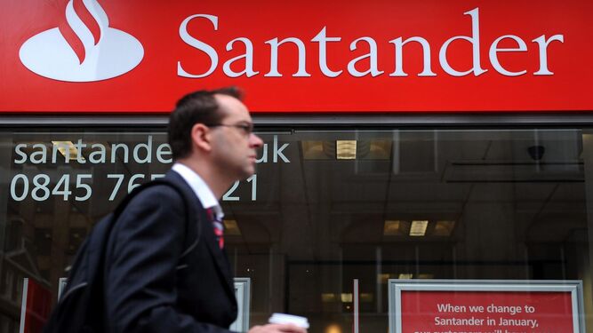 El Banco Santander amplía horario de caja para mejorar la atención al cliente