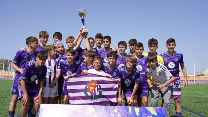 El Real Valladolid se proclamó vencedor del torneo en la categoría infantil.