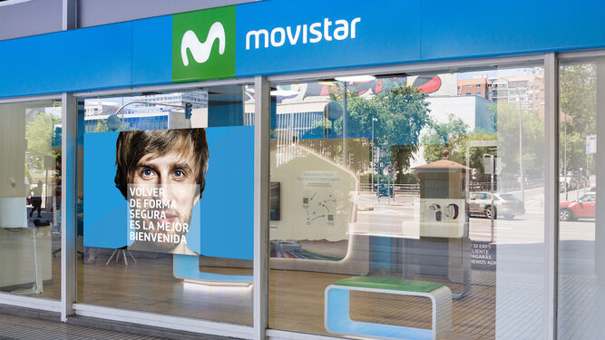 Movistar cuenta ya con más de 300 tiendas propias.