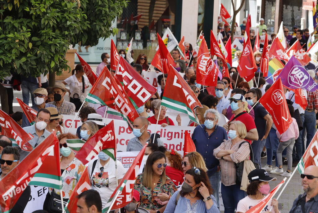 Im&aacute;genes de la manifestaci&oacute;n del 1 de mayo en Huelva