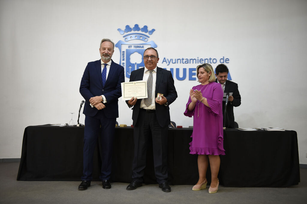 Entrega de medallas a colegiados Sociales  en Huelva