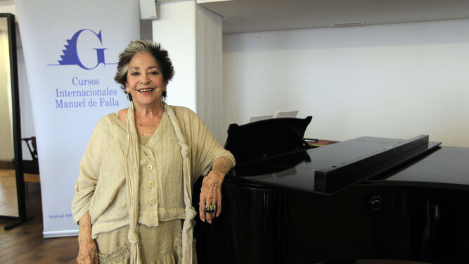 Teresa Berganza, en una visita a Granada en 2013.