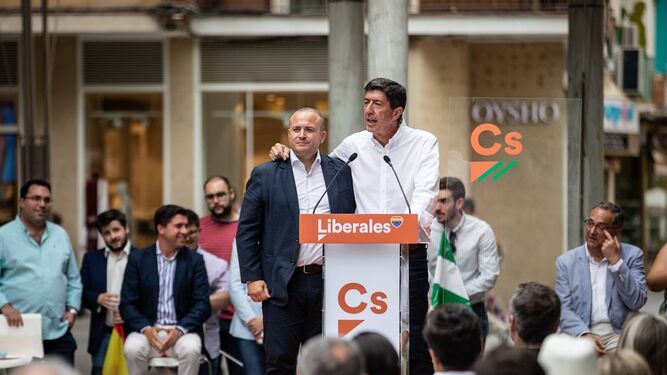 Juan Marín y Julio Díaz en la presentación en Córdoba de las candidaturas de Ciudadanos a las elecciones autonómicas.