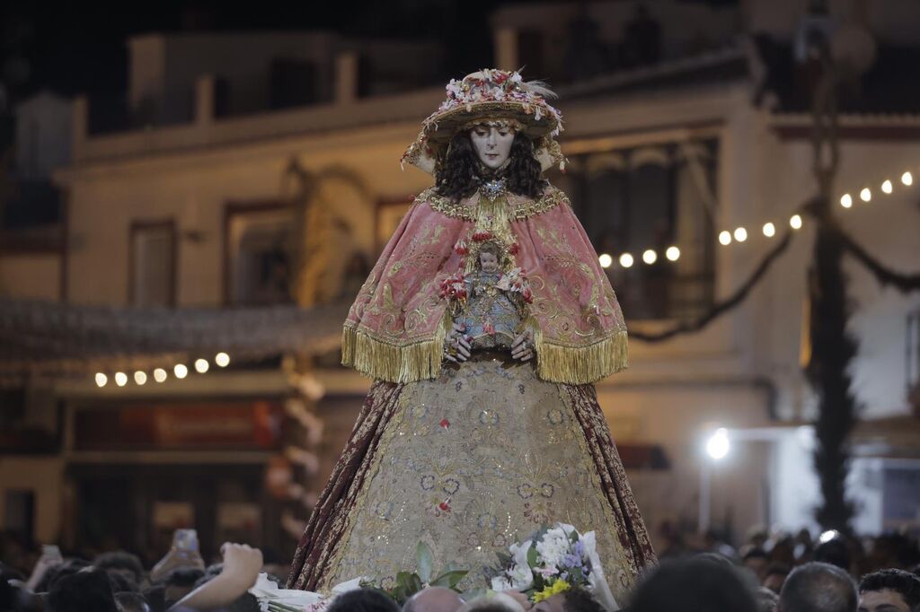 Traslado de la Virgen del Rocio: Emotiva noche desde Almonte al Chaparral, en im&aacute;genes