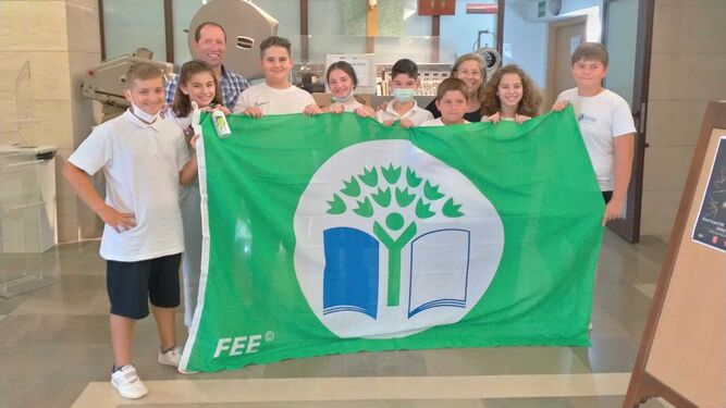 La Bandera Verde reconoce el compromiso ambiental en los centros de enseñanza.