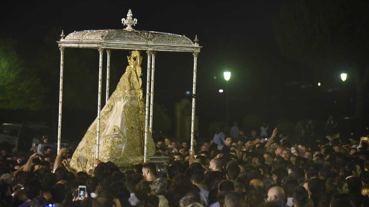 Virgen del Rocio pending