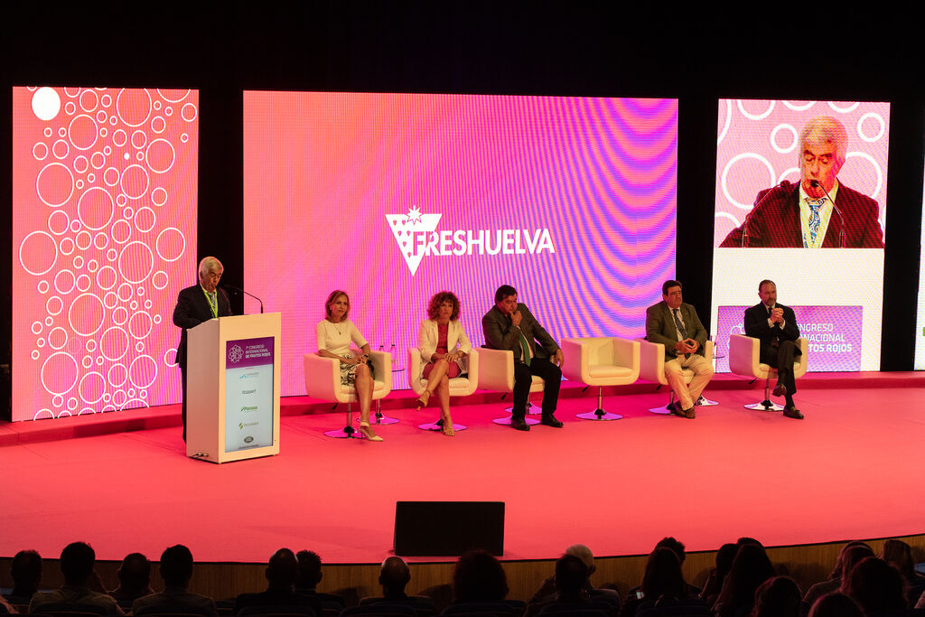 Im&aacute;genes de la jornada de ma&ntilde;ana en el 7 Congreso Internacional de Frutos Rojos en Huelva
