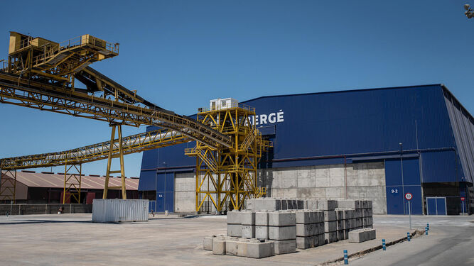 Nuevas instalaciones de Bergé en el Muelle Ingeniero Juan Gonzalo del Puerto Exterior de Huelva.