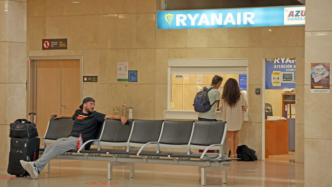 Oficina de atención al cliente de Ryanair en el Aeropuerto de Jerez.