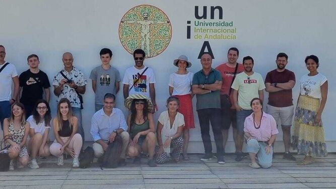 Alumnos del curso sobre producción de cine y televisión en la sede de la UNIA en La Rábida.