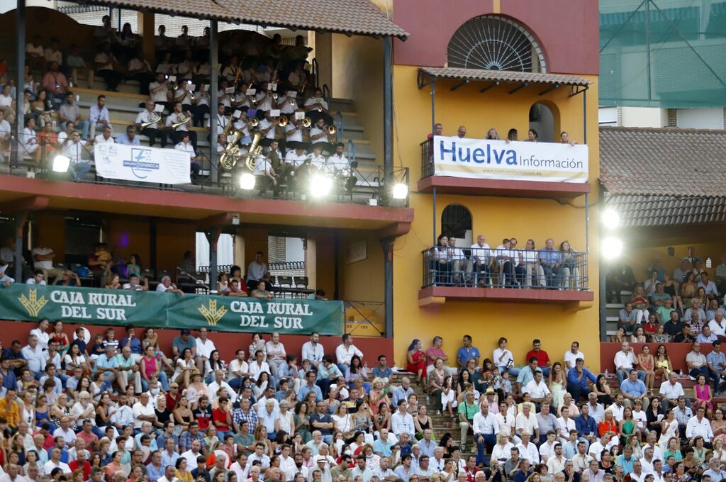 Colombinas 2022: Toros en La Merced. Diego Ventura, Andr&eacute;s Romero y Francisco Vel&aacute;squez salen a hombros en el rejoneo de Huelva