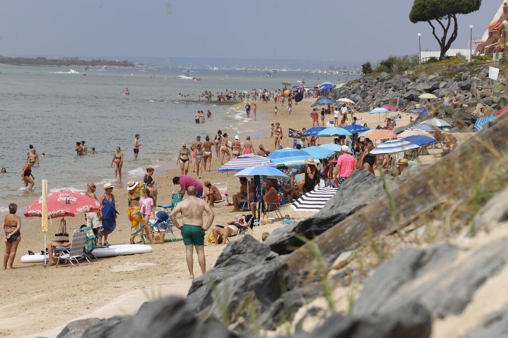 Im&aacute;genes del primer s&aacute;bado de Agosto en las playas de Huelva