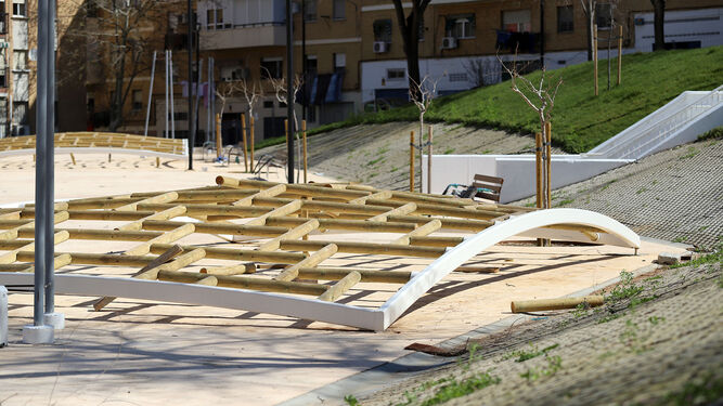 Mediante el acuerdo entre el Ayuntamiento y Fundación Cepsa se plantarán árboles en la Plaza de los Templetes.