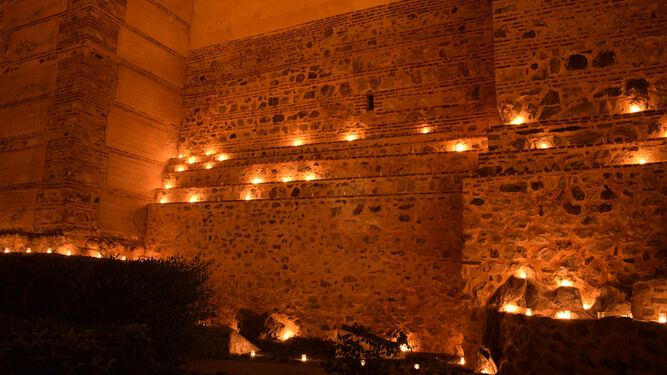 Noche de las Velas en el castillo de Aroche.