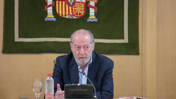 El presidente de la FAMP y de la Diputación de Sevilla, Fernando Rodríguez Villalobos.