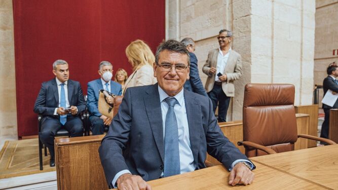 Rafael Segovia, portavoz de VOX en la Comisión de Salud y Consumo del Parlamento de Andalucía.