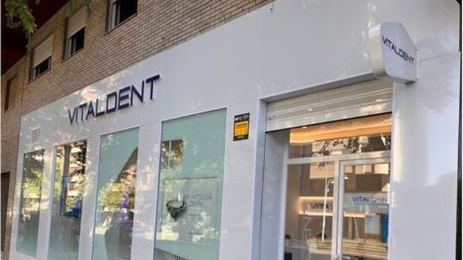 Vitaldent consolida su presencia en Andalucía con la apertura de dos nuevas clínicas dentales