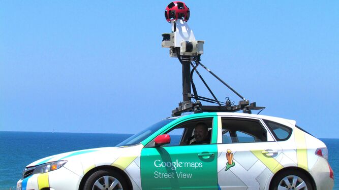 Uno de los vehículos utilizados por Google para sus aplicaciones Maps y Street View.