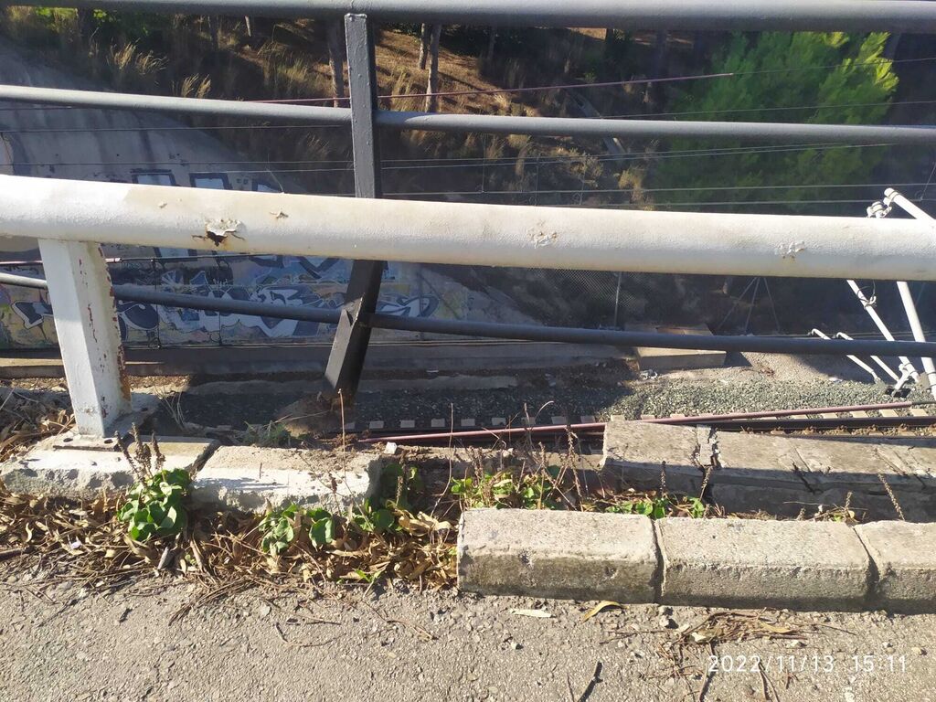 Da&ntilde;os en el puente de Bah&iacute;a Sur de San Fernando que obligan a cortar el tr&aacute;fico