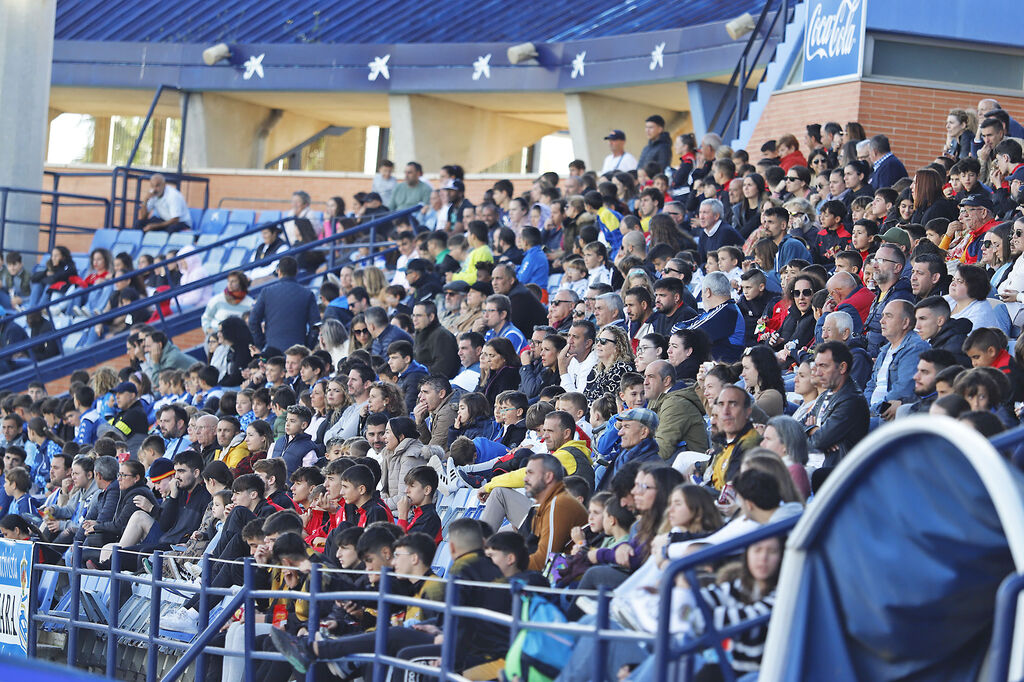 Ambiente en el del partido de futbol Femenino entre Sporting de Huelva y Real Madrid