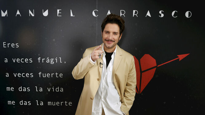 Ya puedes hacerte con el nuevo disco de Manuel Carrasco 'Corazón y Flecha'