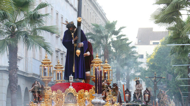Procesión magna celebrada en Huelva en 2016.