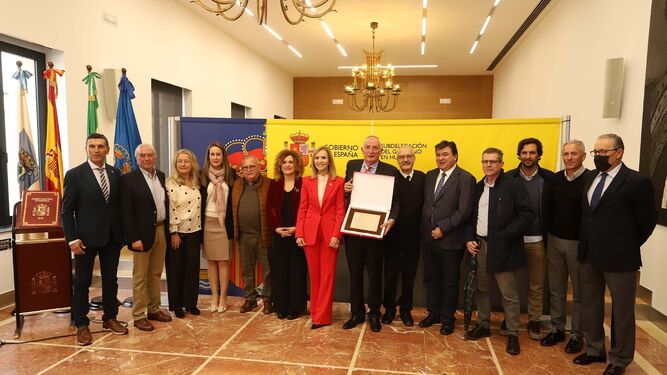 El Club Recreativo de Tenis de Huelva, premiado en el Aniversario de la Constitución Española