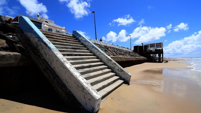 El estado de la playa tras el último gran temporal que sufrió en 2020.