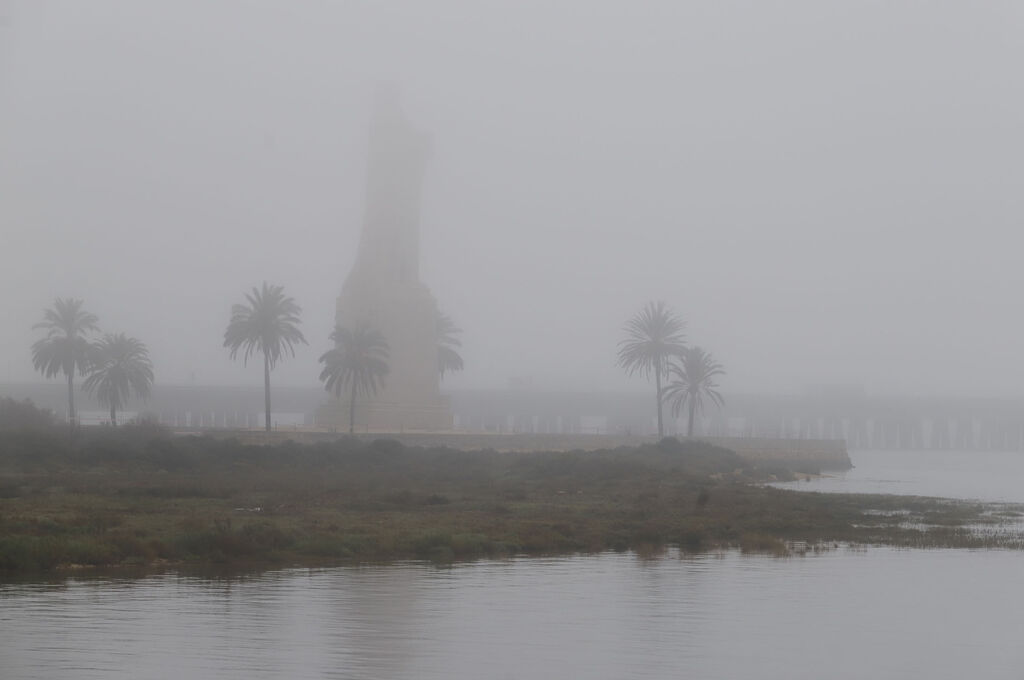 Im&aacute;genes de la niebla durante la ma&ntilde;ana en Huelva