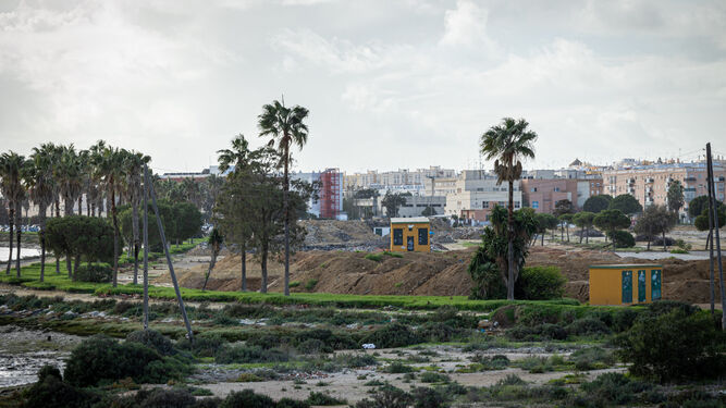 La Magdalena, cuyas obras están paradas desde verano, donde se planea el mayor parque urbano de la Bahía.