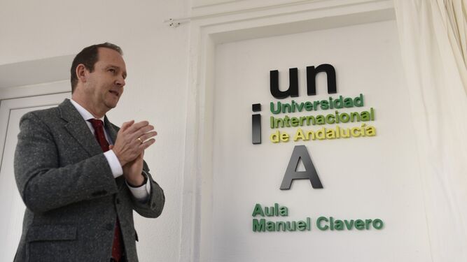 El rector de la UNIA inaugura el nuevo aula en homenaje a Manuel Clavero en La Rábida