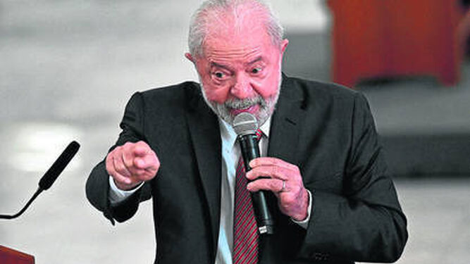 Luiz Inácio Lula da Silva, durante una reunión con representantes de centrales sindicales, en Brasilia.