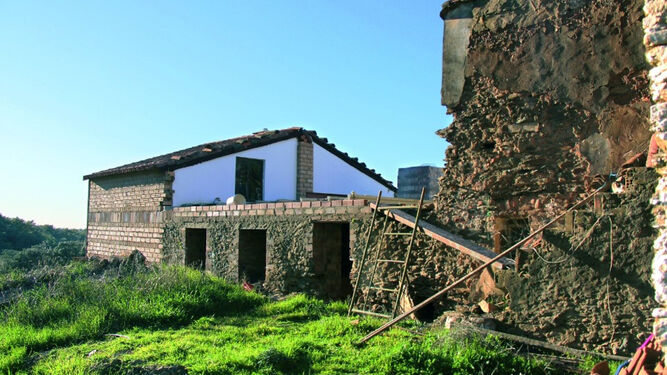 Una imagen de una de las construcciones de la aldea de Los Viejos
