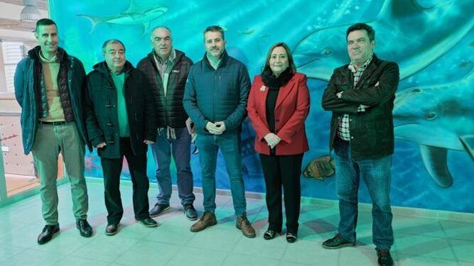 Foto de familia de la reunión de Faneca con el sector pesquero.