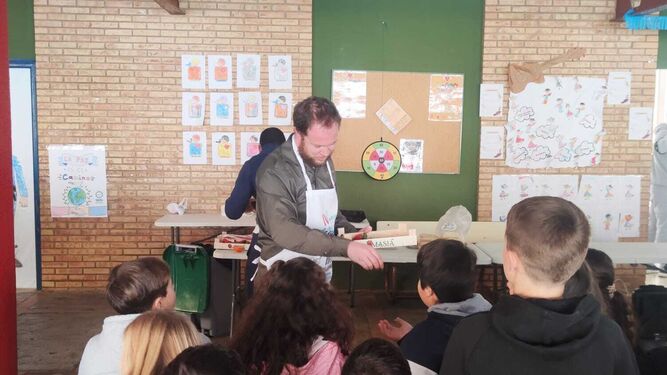 Jornada de gastronomía saludable para niños en el Colegio Safa de Valverde