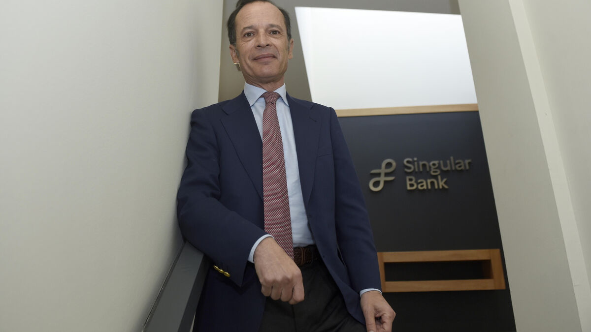 Javier Marín, en la sede de Singular Bank en Sevilla.