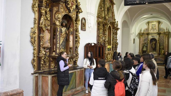 Los jóvenes de Huelva se convierten en guías turísticos del patrimonio onubense