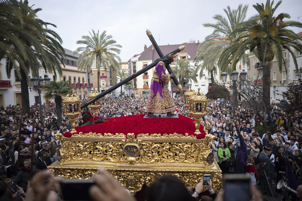 Martes Santo: Hermandad de Pasi&oacute;n de Huelva, en im&aacute;genes