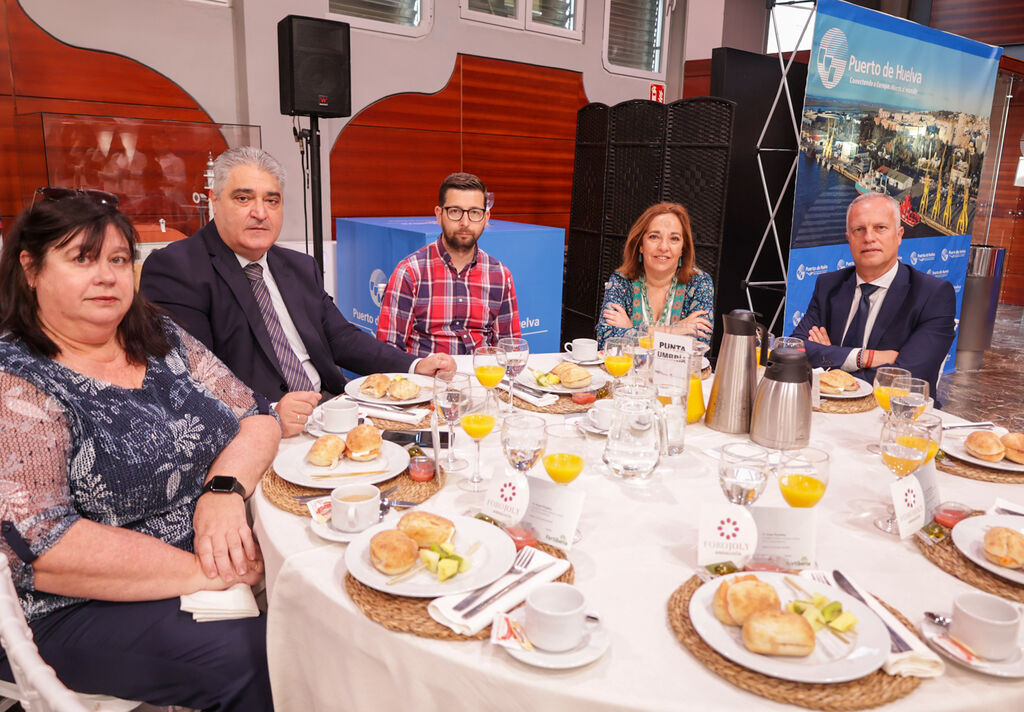 Im&aacute;genes del desayuno-coloquio con Jorge Paradela en el Foro Joly Andaluc&iacute;a