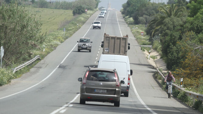 Tráfico en la carretera N-435 que conecta Huelva con Extremadura.