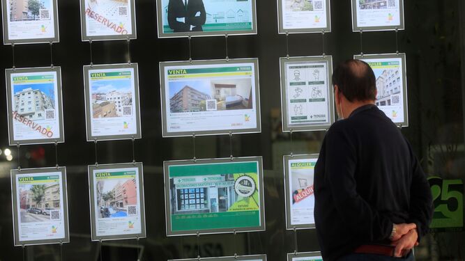 La nueva Ley de Vivienda del Gobierno no convence ni a inquilinos ni a propietarios de Huelva