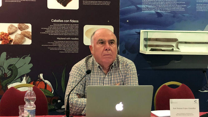 El isleño José Antonio López, en un momento de su ponencia