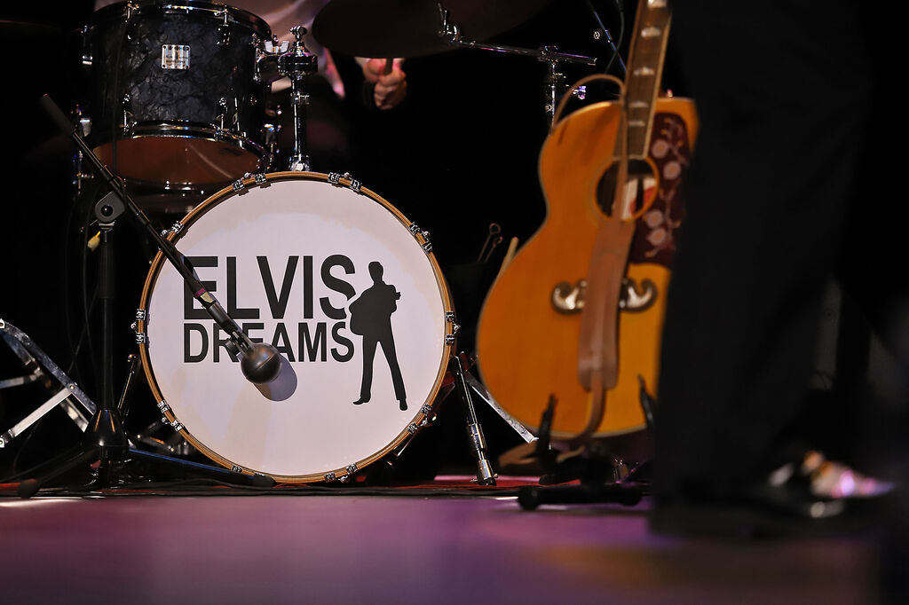 Im&aacute;genes del concierto 'Elvis Dreams' en la Casa Col&oacute;n de Huelva